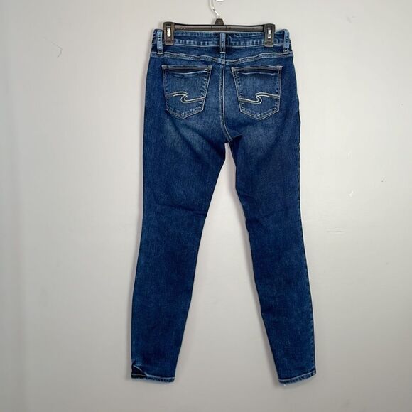 Silver Jeans.  The Elyse Skinny Jean. Size 27. - Picture 8 of 16